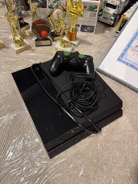 Sony PlayStation 4 PS4 500GB Console CUH-1001A w/ Controller – Tested & Reset